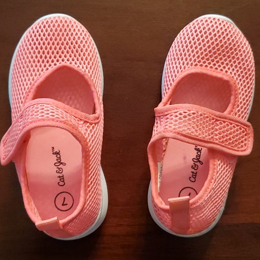 Water shoes
